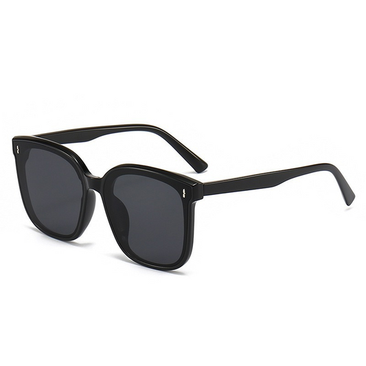 Large-frame sunglasses, stylish and suitable for both men and women, perfect for summer sun protection.