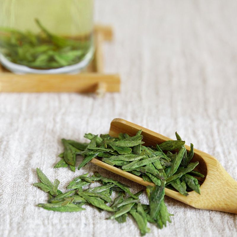 Organic Premium Handmade Longjing Green Tea — Loose-Leaf Chinese Dragon Well Tea for Focus & Metabolism Support